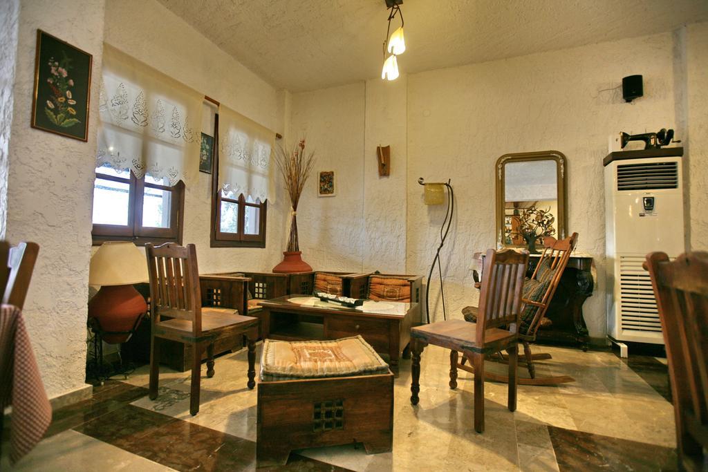 Hotel Pela Скала-Каллонис Экстерьер фото