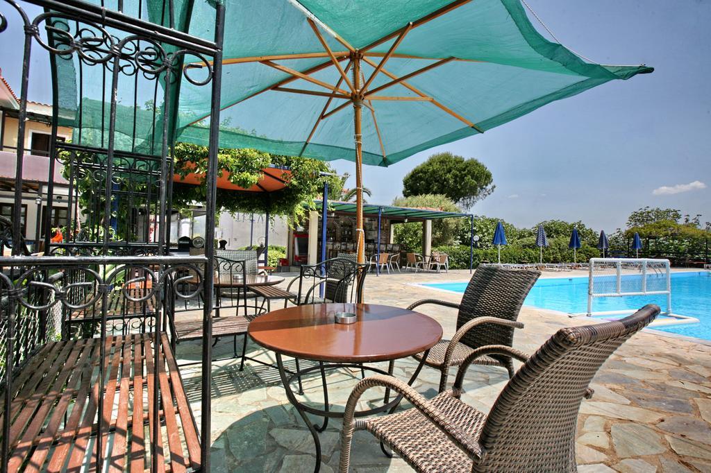 Hotel Pela Скала-Каллонис Экстерьер фото