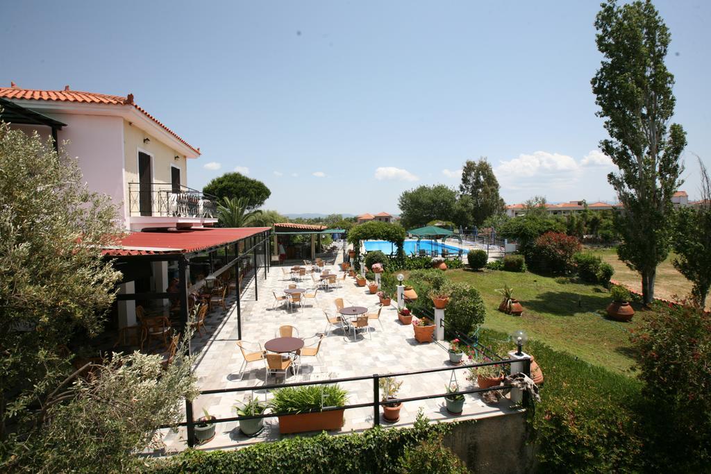 Hotel Pela Скала-Каллонис Экстерьер фото